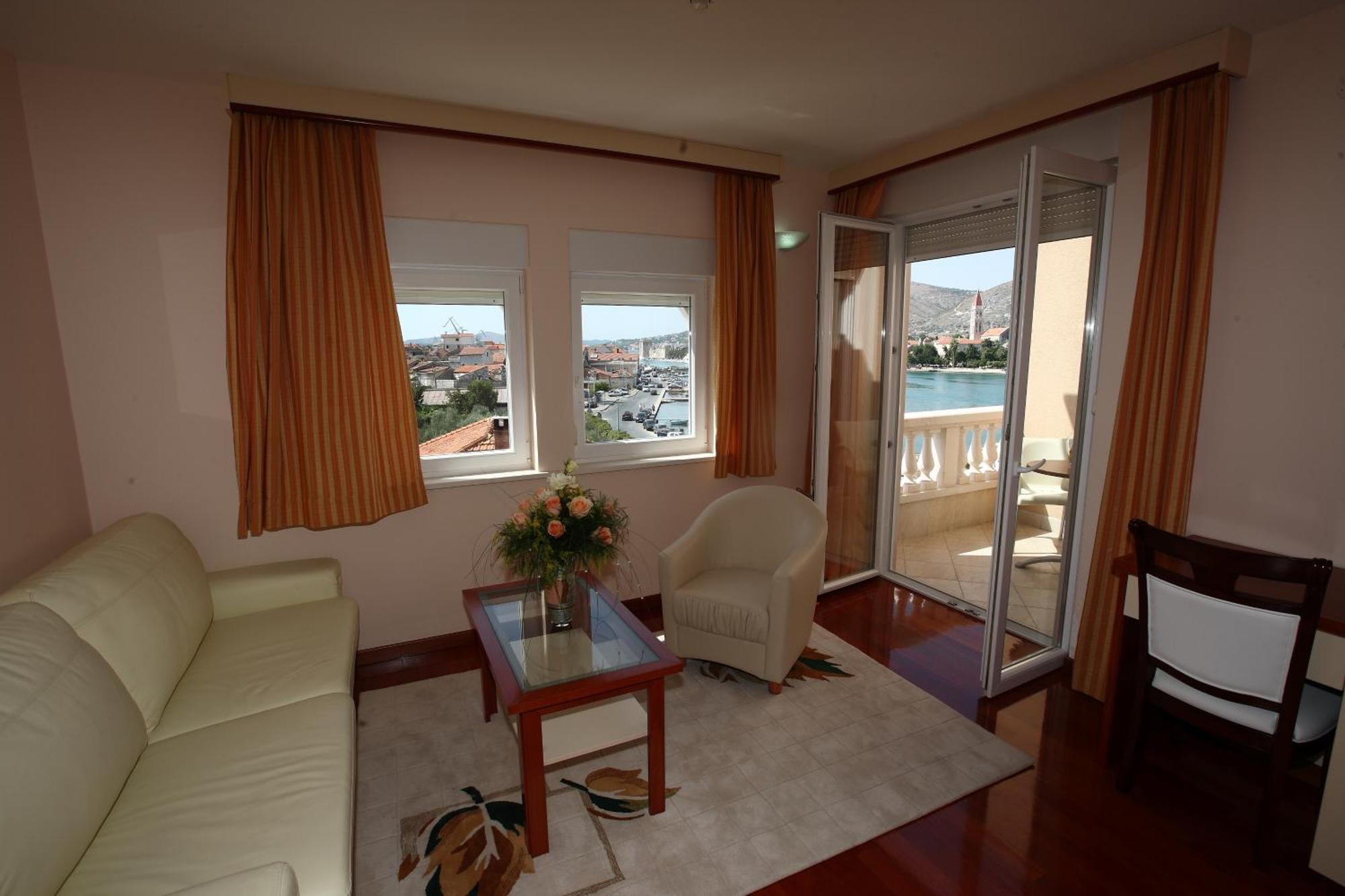 Hotel Trogir Palace Eksteriør billede