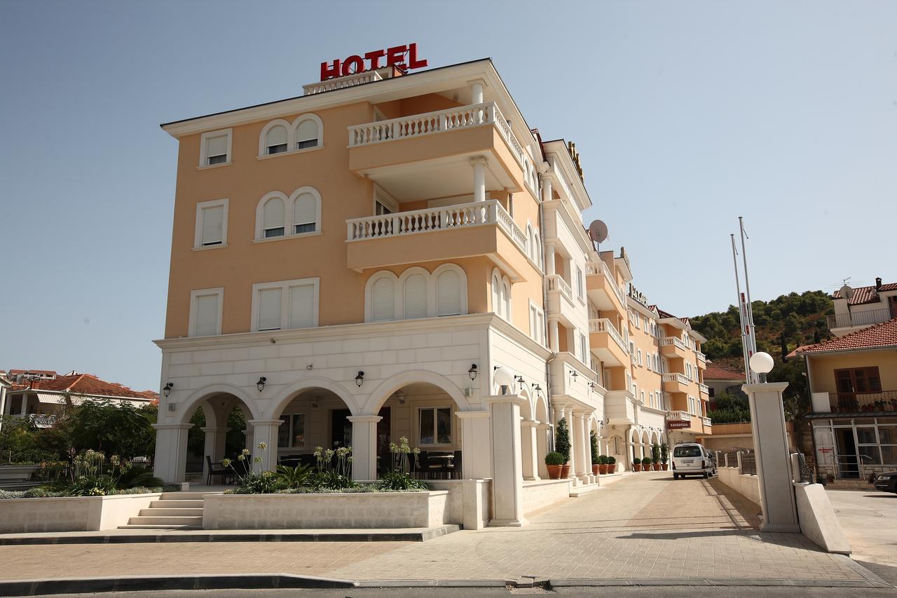 Hotel Trogir Palace Eksteriør billede